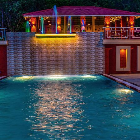 Chinar Woods Resort Dāpoli Dış mekan fotoğraf
